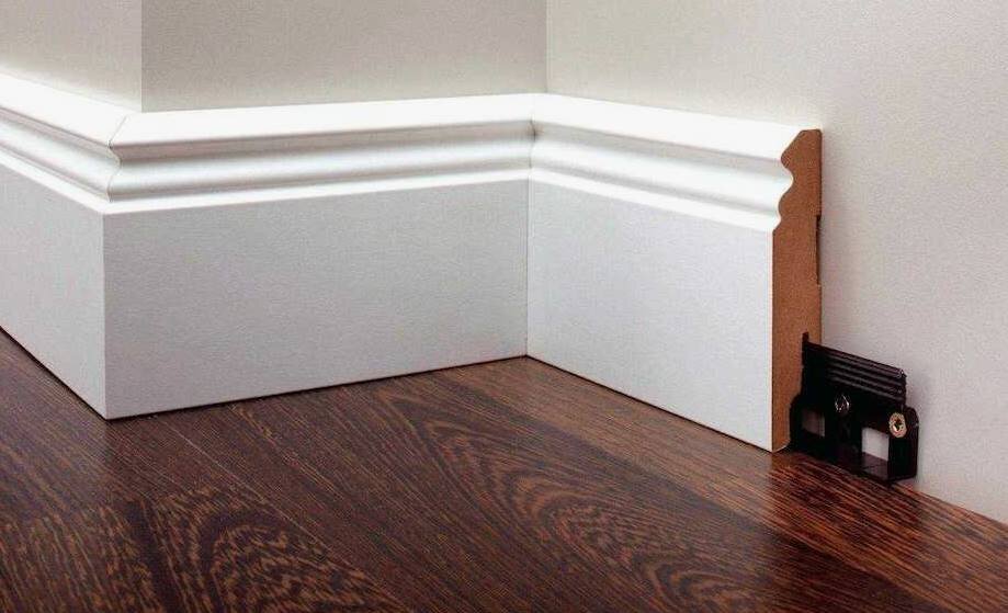 Плинтус напольный: всё, что нужно знать для выбора и установки