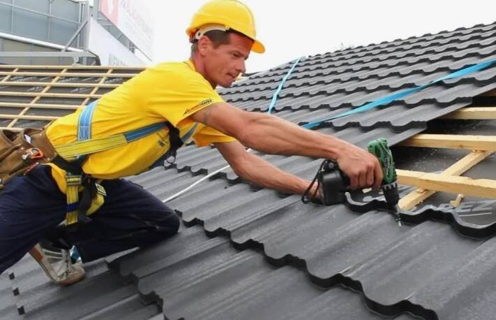 Какие вопросы задать подрядчику перед монтажом кровли?