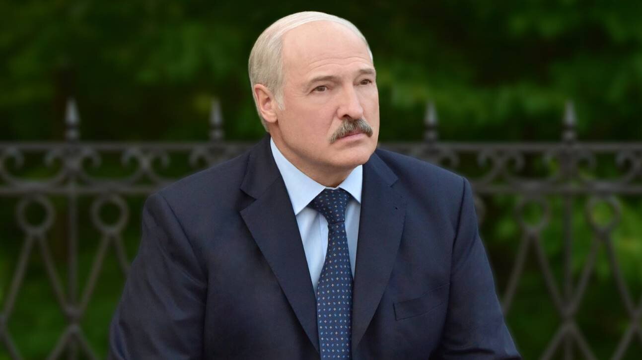 Александр Григорьевич Лукашенко: жизненный путь и карьера первого и единственного Президента Республики Беларусь