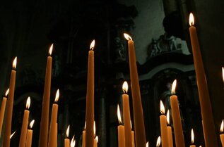 Памятники