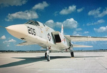 Ударный самолет и самолет-разведчик А-5 (A3J) «Виджилант»