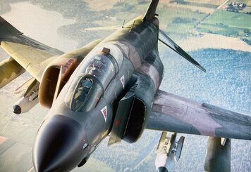 Самолет Phantom