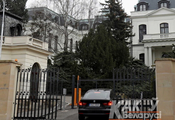 Чешские скандалы, мятеж в Беларуси, болгарские торговцы оружием