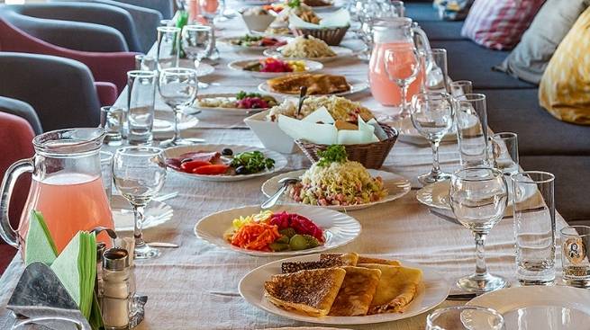 Поминальная трапеза (Поминки)